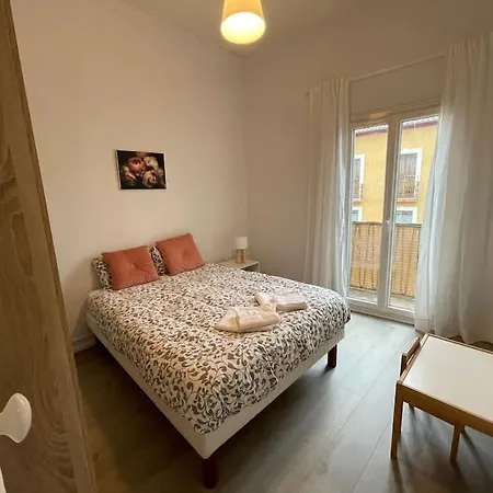 Cosy & Clim Parfait Jusqu'a 6 Voyageurs Bus Gare Shopping Centre *